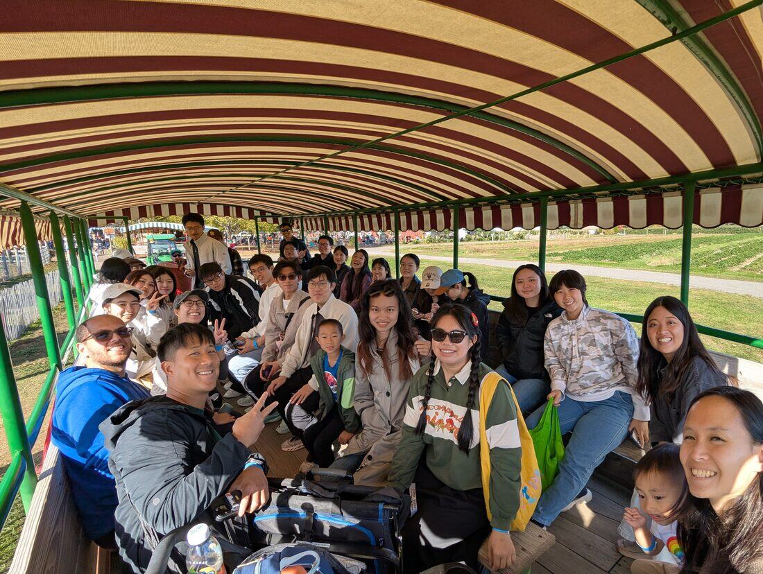 ISMP mentors and students together